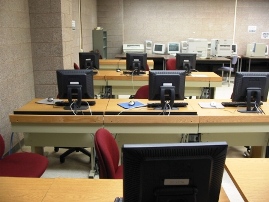 Photo: Computer lab for Computer Science